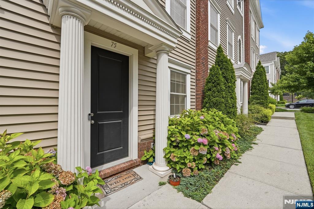 Homes for sale in Wood Ridge, NJ | 75 Roosevelt Dr, Wood Ridge, NJ 07075 | MLS# 26025229