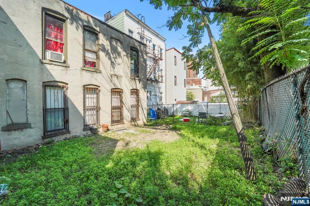 715 22nd Street — photo 19