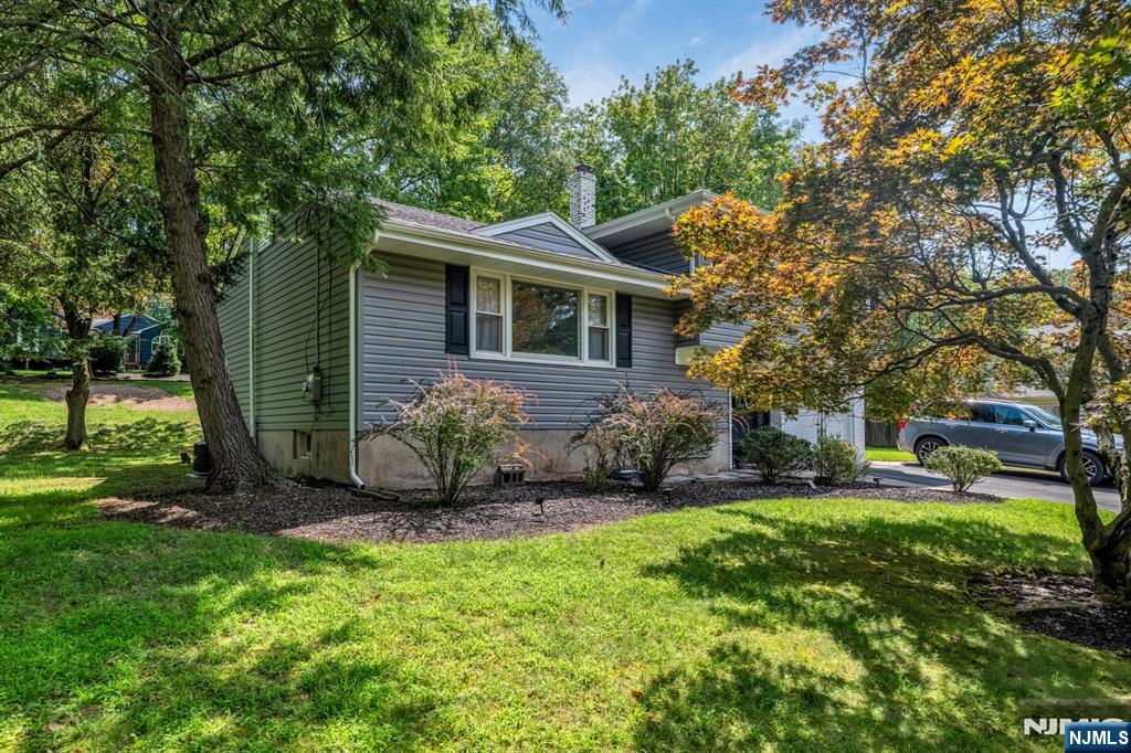 25 Windsor Court - Photo 2