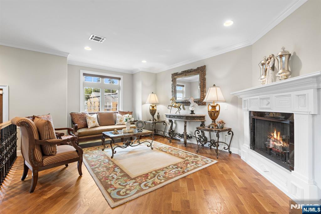 440 Morningside Avenue B - Photo 2