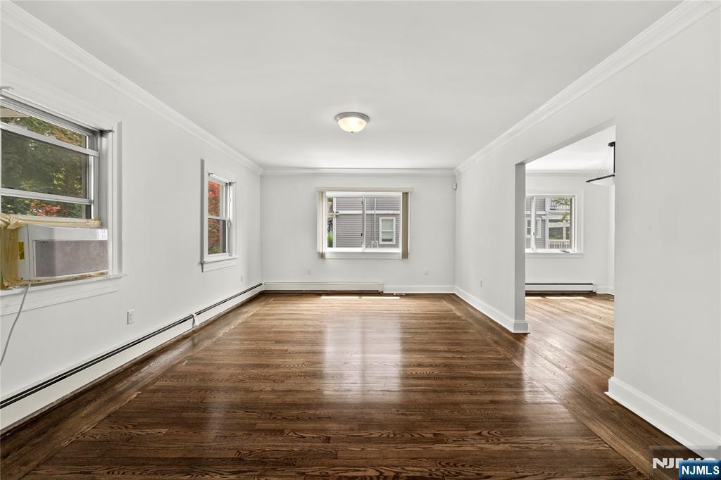 54 Chestnut Avenue - Photo 3