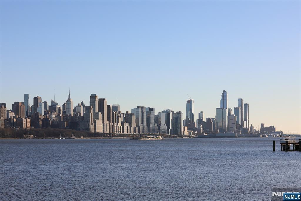 16th image of 129 The Promenade, Edgewater, NJ 07020 | MLS# 26025274