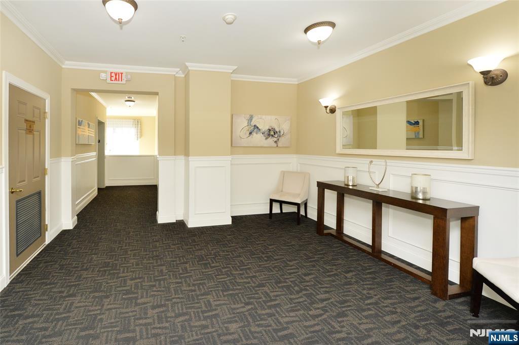 503 Bushes Ln, Elmwood Park, NJ 07407