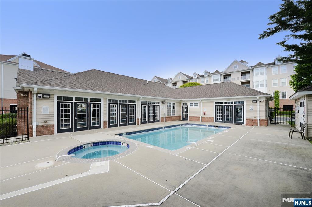 503 Bushes Ln, Elmwood Park, NJ 07407
