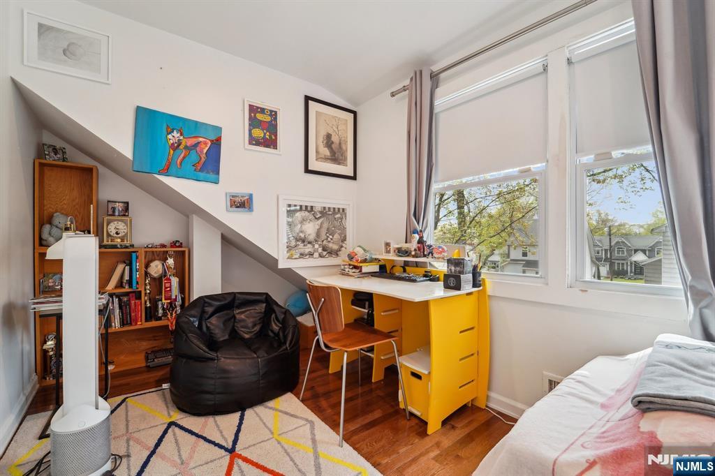 120 Gordon Avenue — photo 17