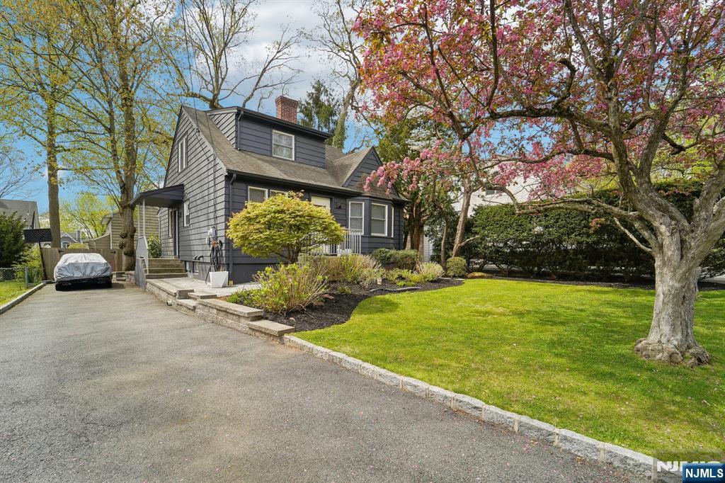 120 Gordon Avenue — photo 40