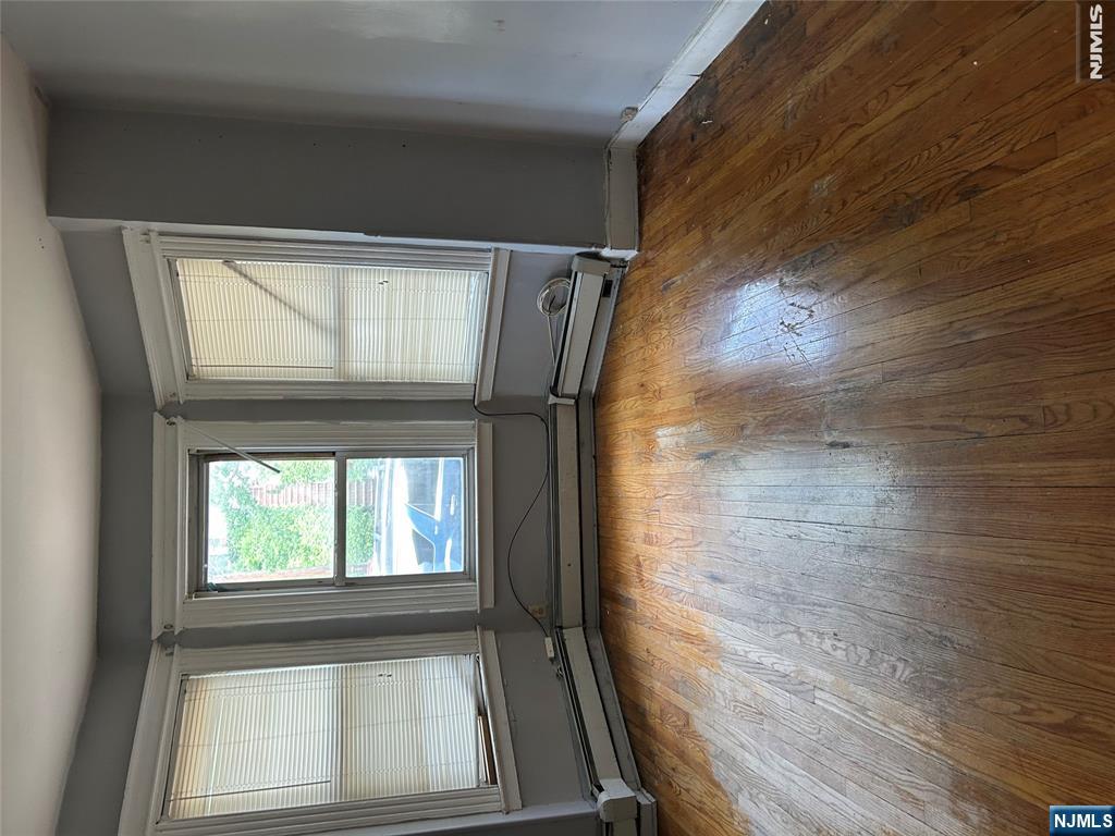 869 Clifton Avenue - Photo 4