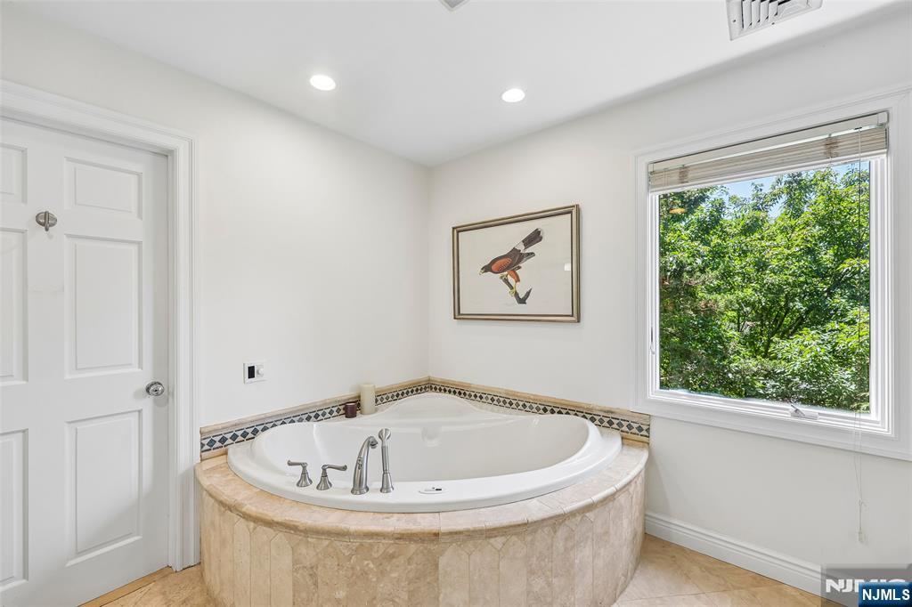 50 Blueberry Drive — photo 22