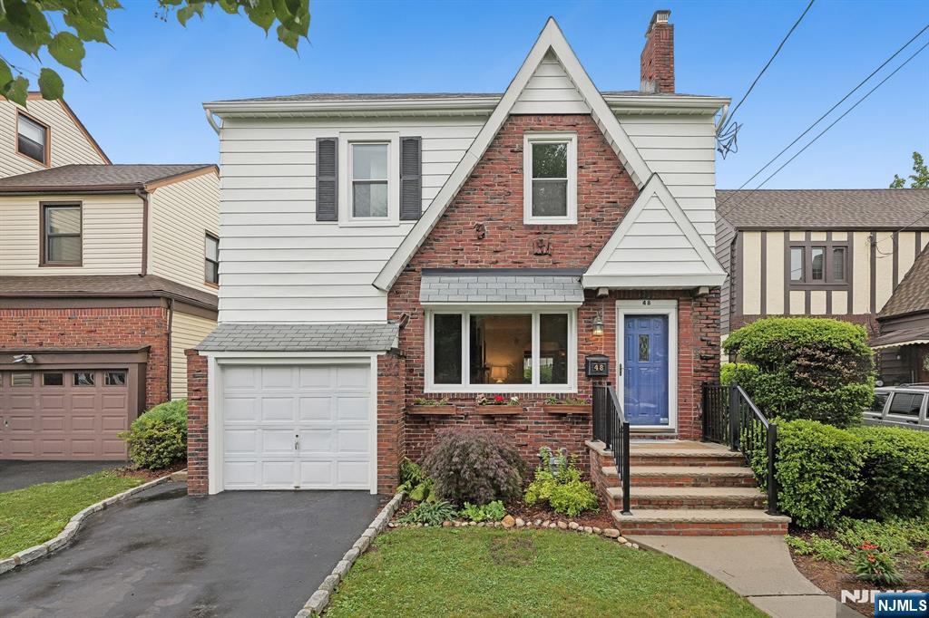 48 Claremont Avenue - Photo 3