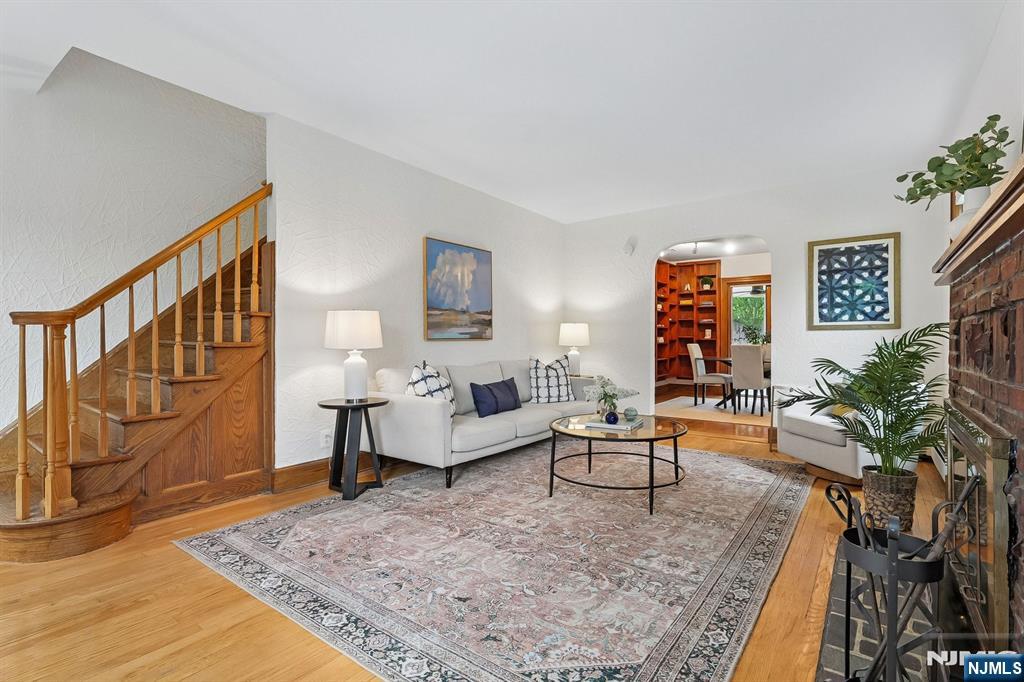 48 Claremont Avenue - Photo 5