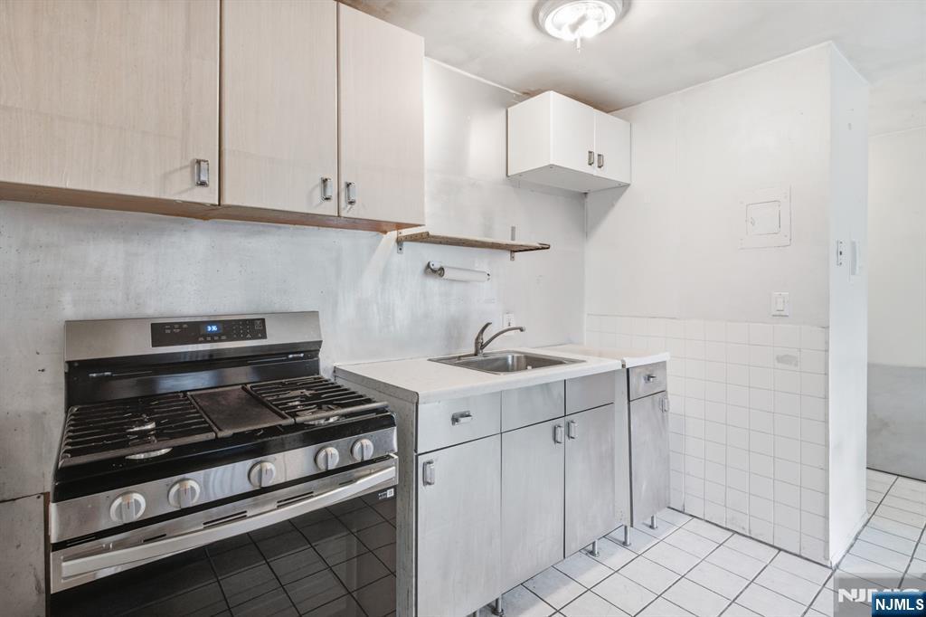 120 32nd Street #3P