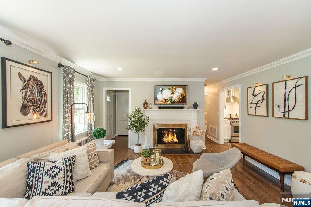 209 Spruce Street - Photo 3