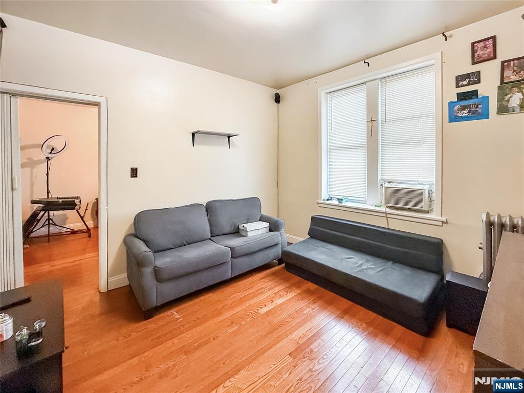 245 Lakeview Avenue 7 - Photo 3