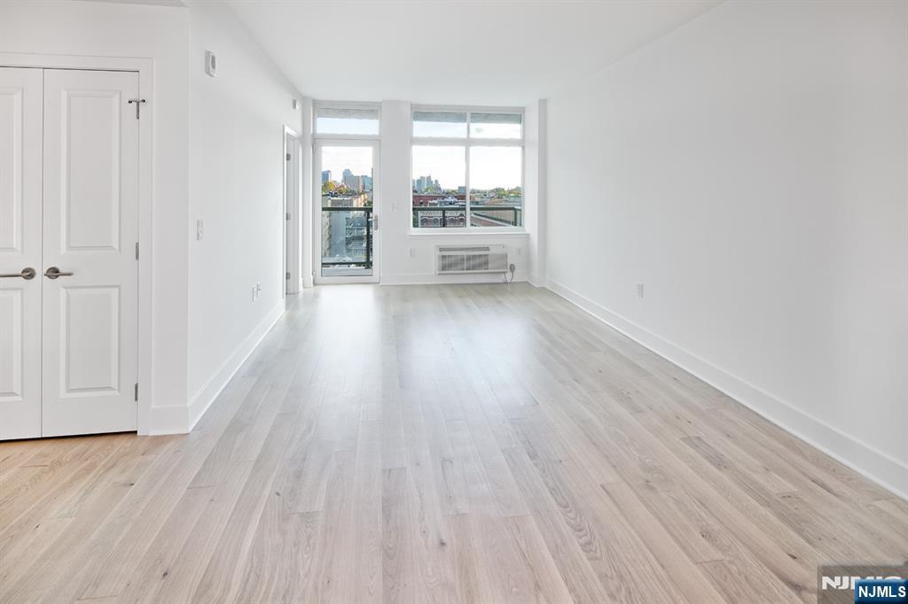 1400 Hudson Street 803 - Photo 2