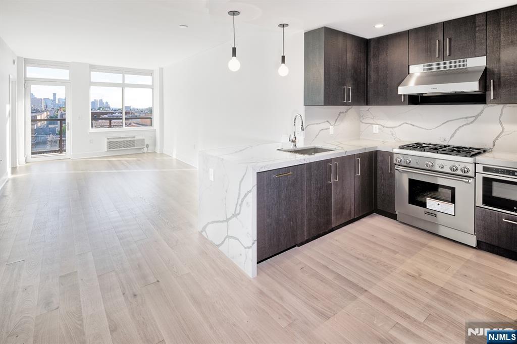 1400 Hudson Street 803 - Photo 3