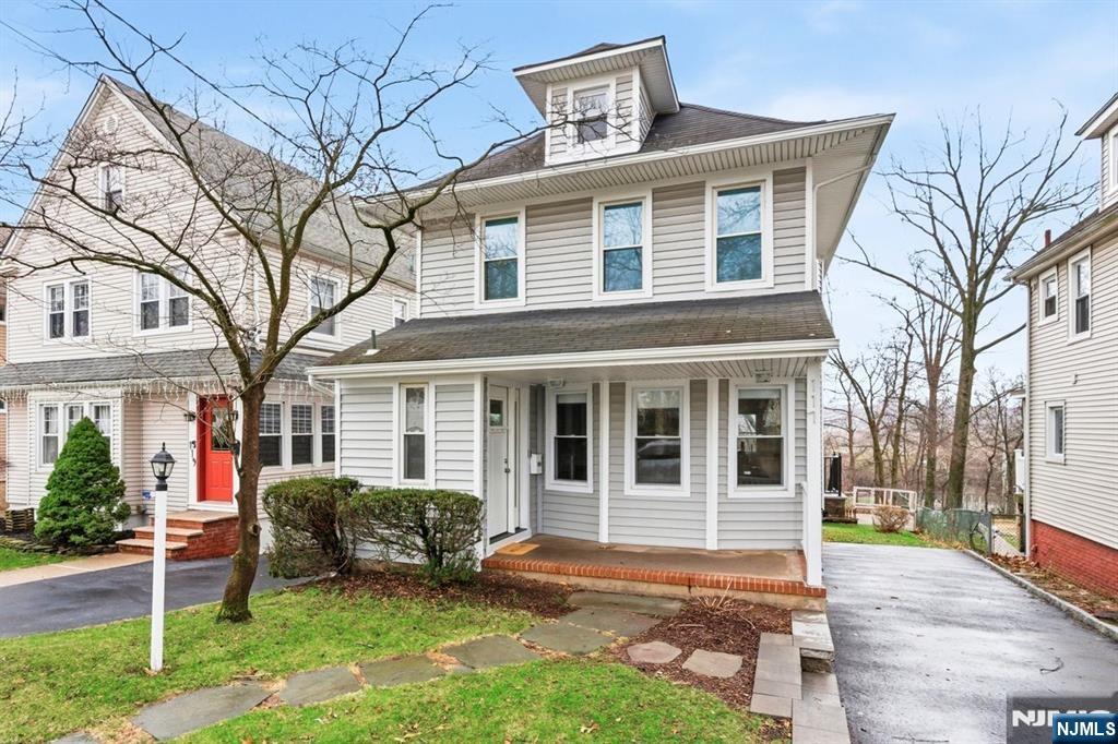 Homes for sale in Ridgefield Park, NJ | 117 Overpeck Ave, Ridgefield Park, NJ 07660 | MLS# 26025350