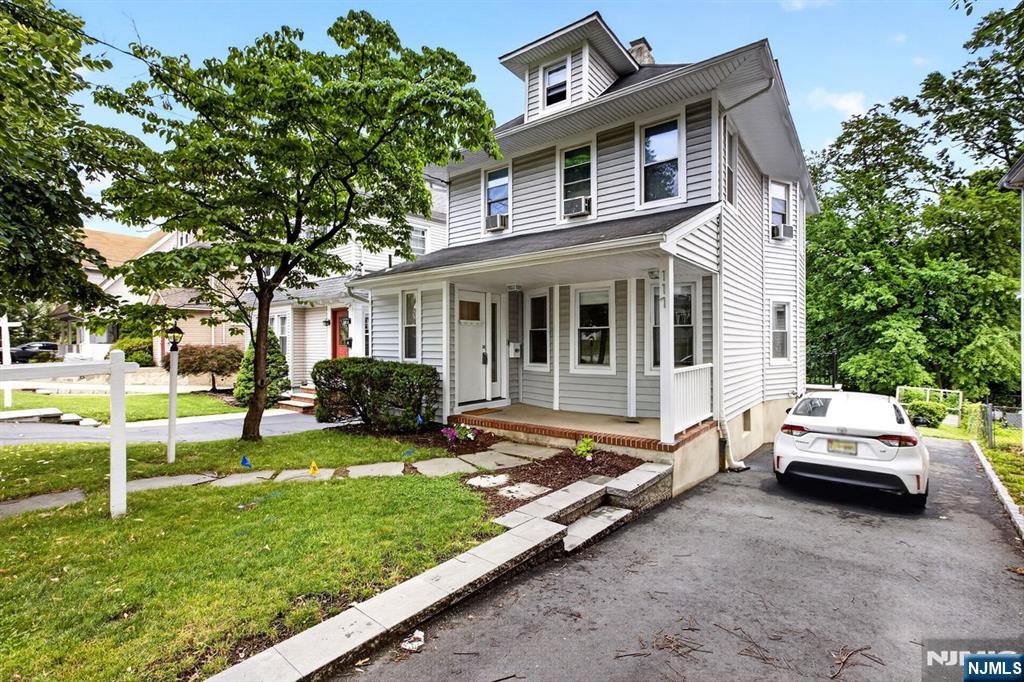 117 Overpeck Avenue - Photo 3