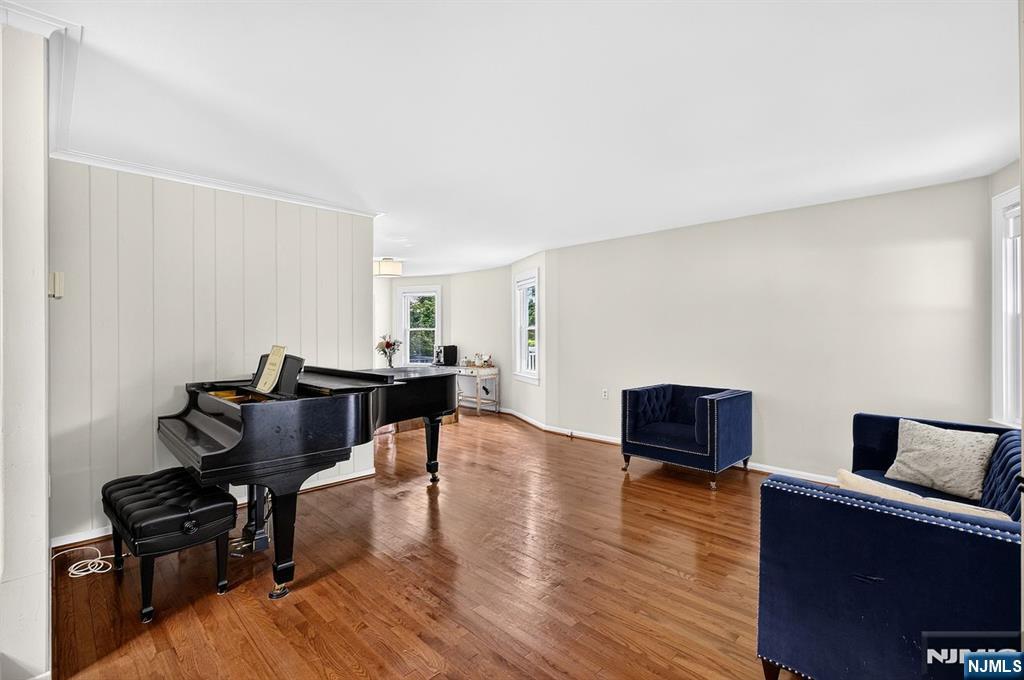 117 Overpeck Avenue - Photo 5
