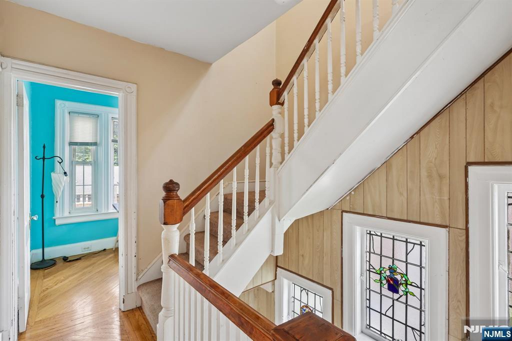 711-713 Degraw Avenue - Photo 5