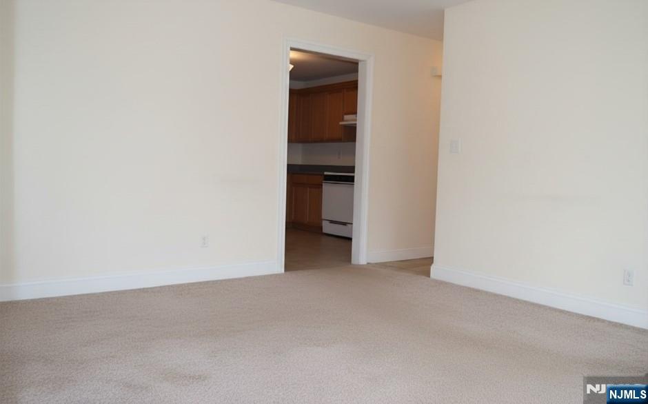 77 Mckinley Avenue 1 - Photo 2