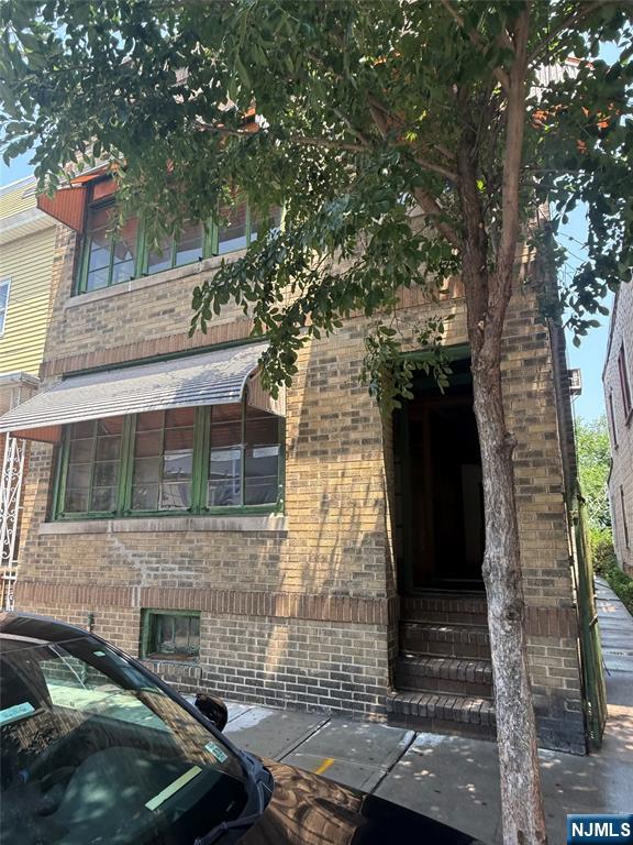 414 40th Street - Photo 2
