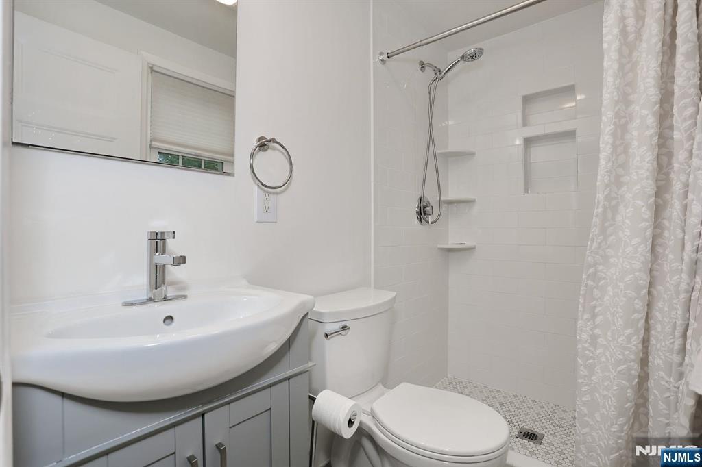 67 Dean Street — photo 23