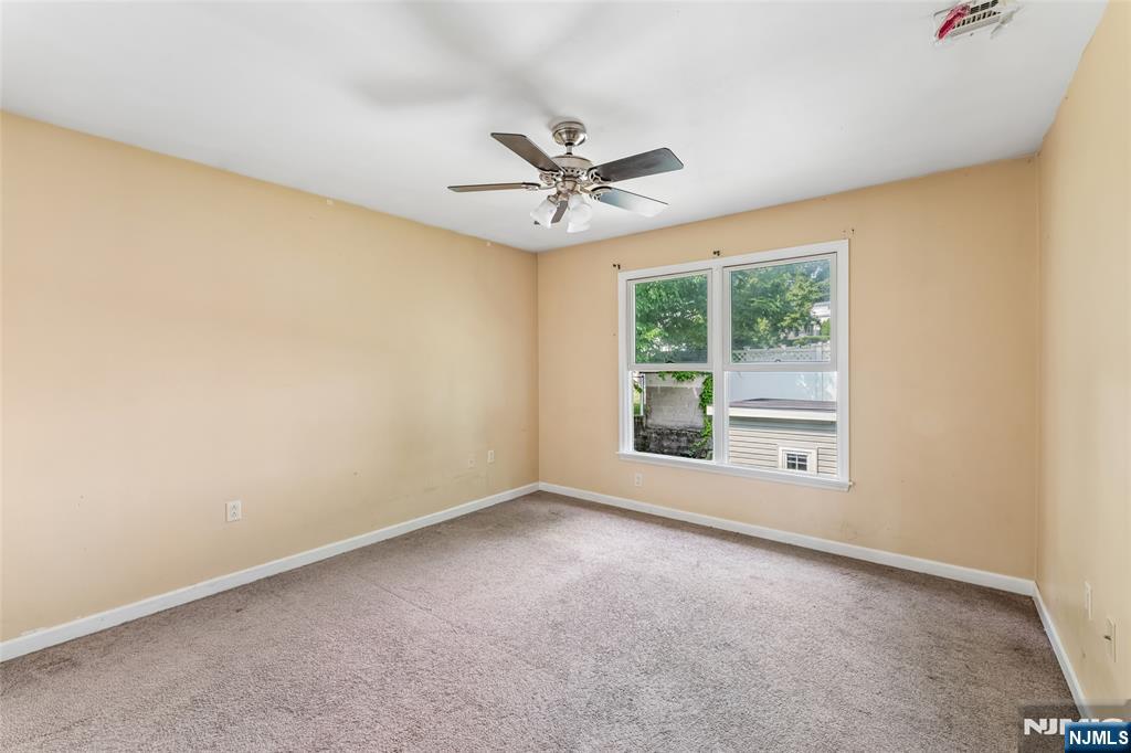 19 Willie Street — photo 30