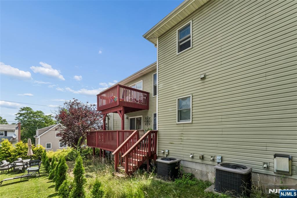 19 Willie Street — photo 45