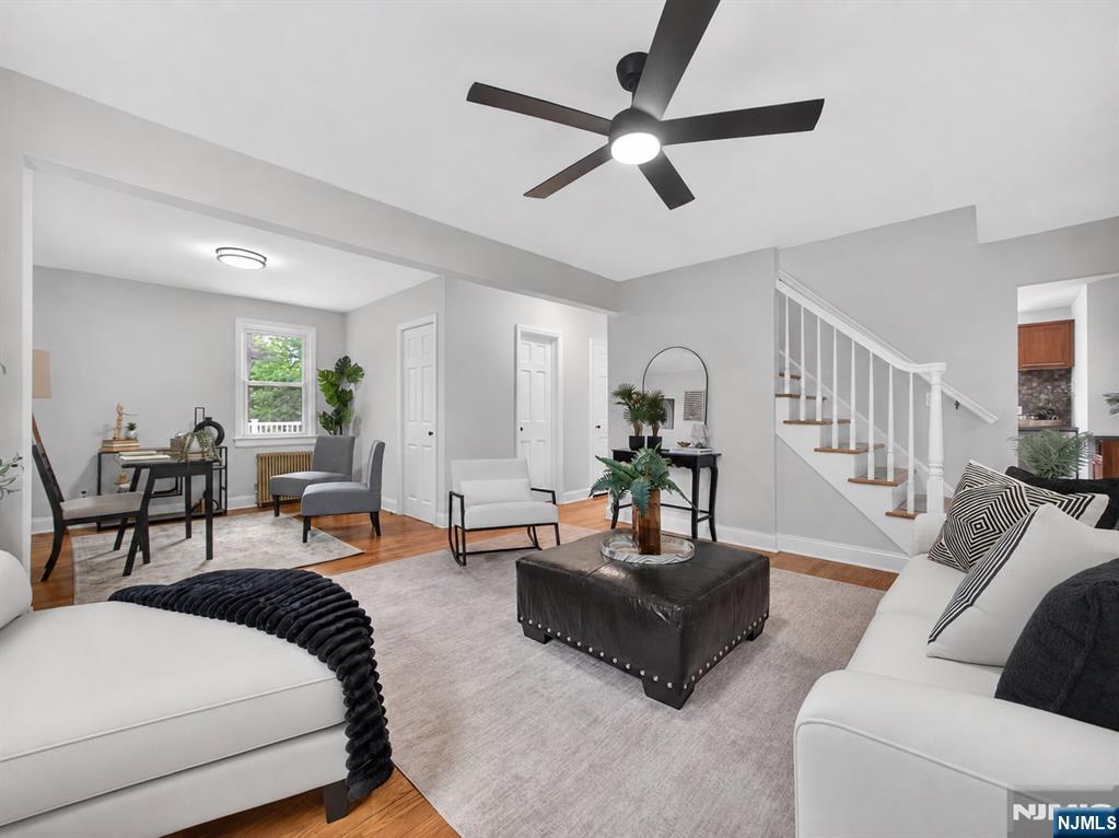 538 Coolidge Place - Photo 3