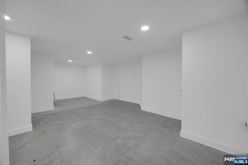 58-60 Ingraham Place - Photo 3