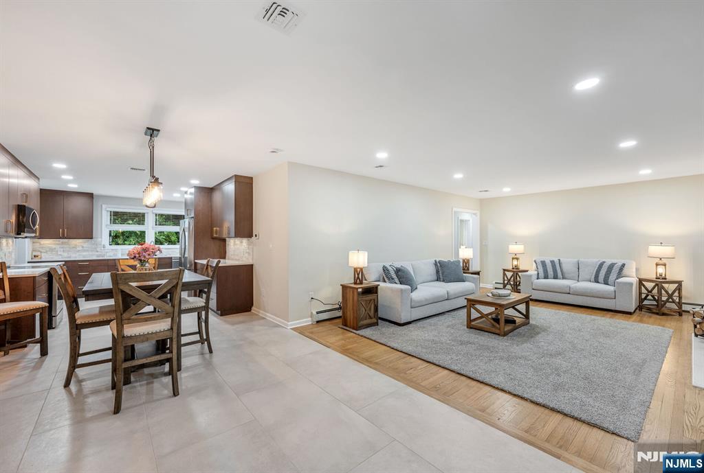 320 Monroe Avenue — photo 10