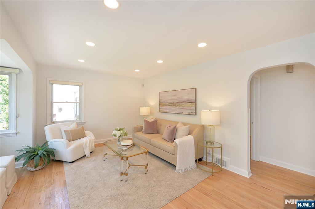 1641 Ardsley Court - Photo 4