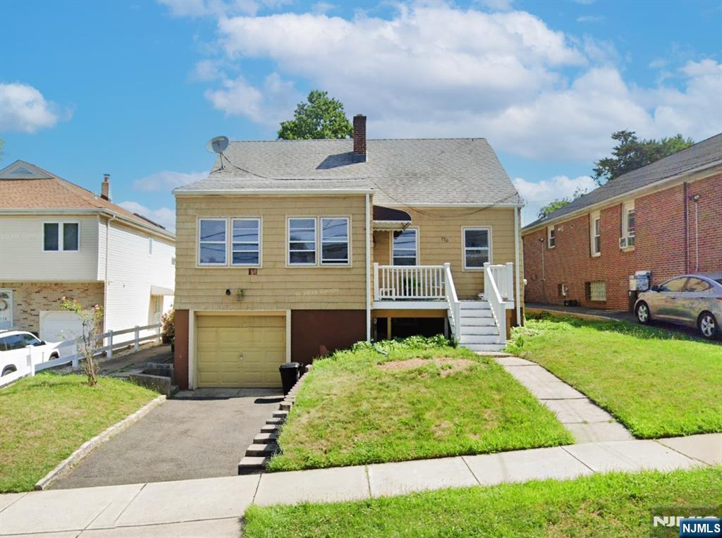 170 Sunset Avenue - Photo 1