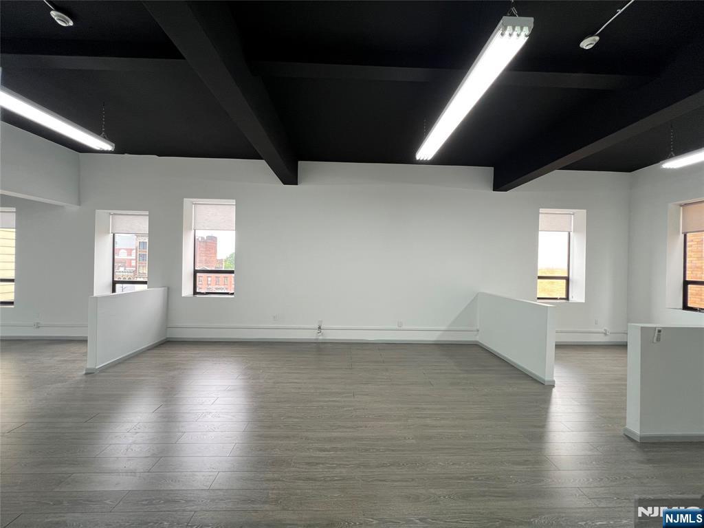 400 38th Street 402 - Photo 1