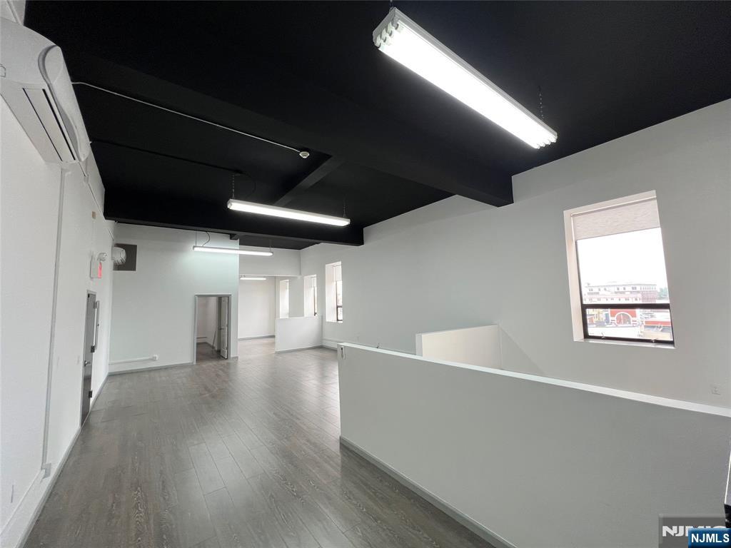 400 38th Street 402 - Photo 2