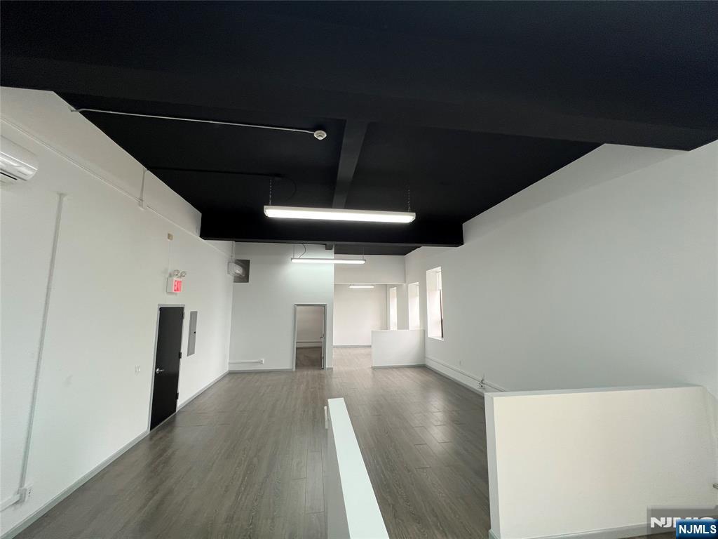 400 38th Street 402 - Photo 3