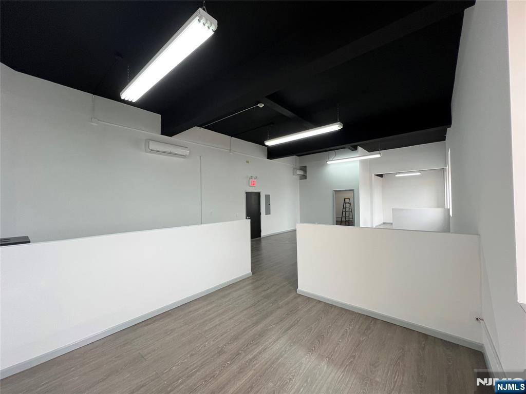 400 38th Street 402 - Photo 4