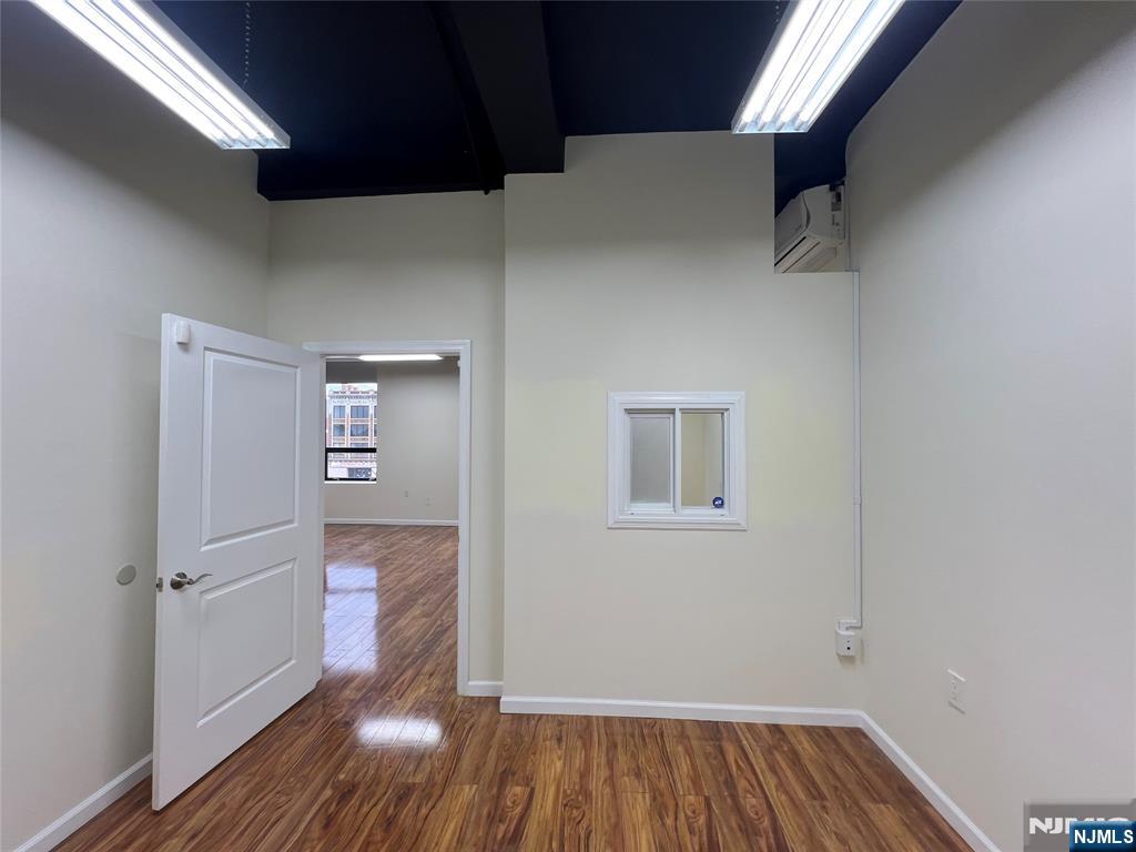 400 38th Street 403 - Photo 1