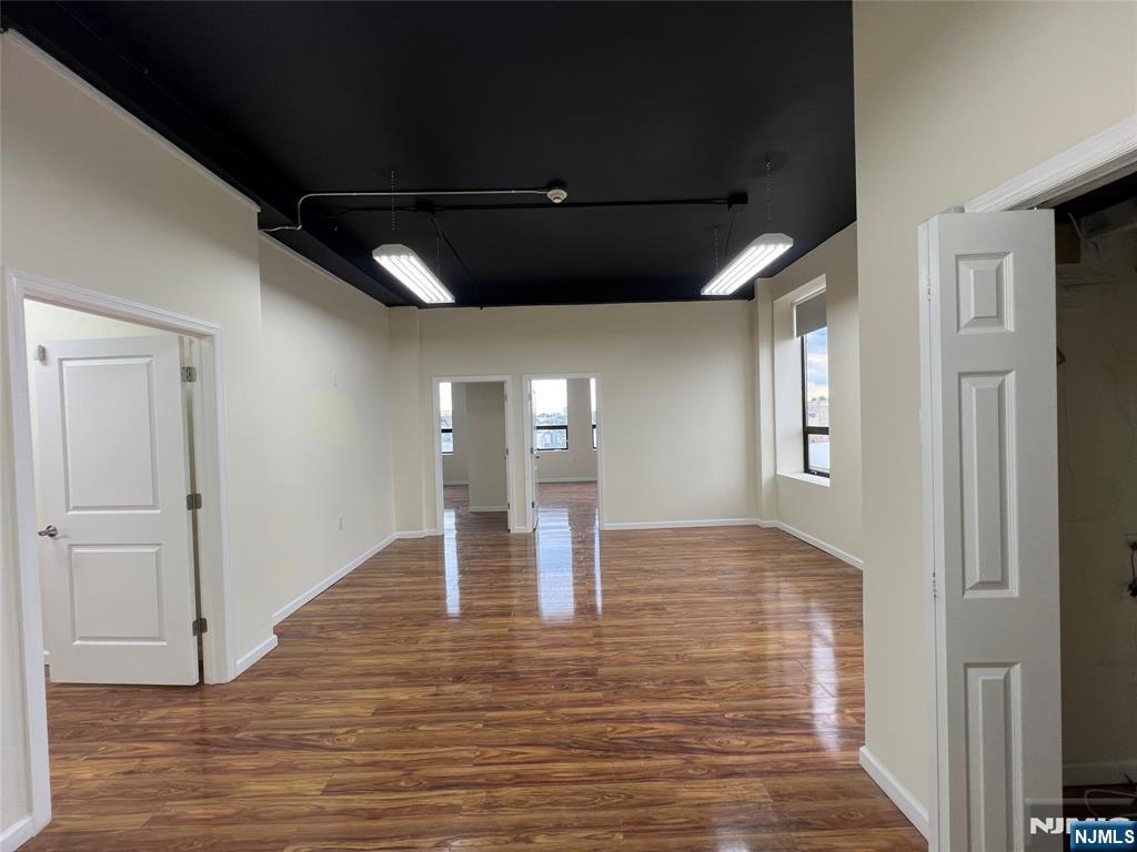 400 38th Street 403 - Photo 4