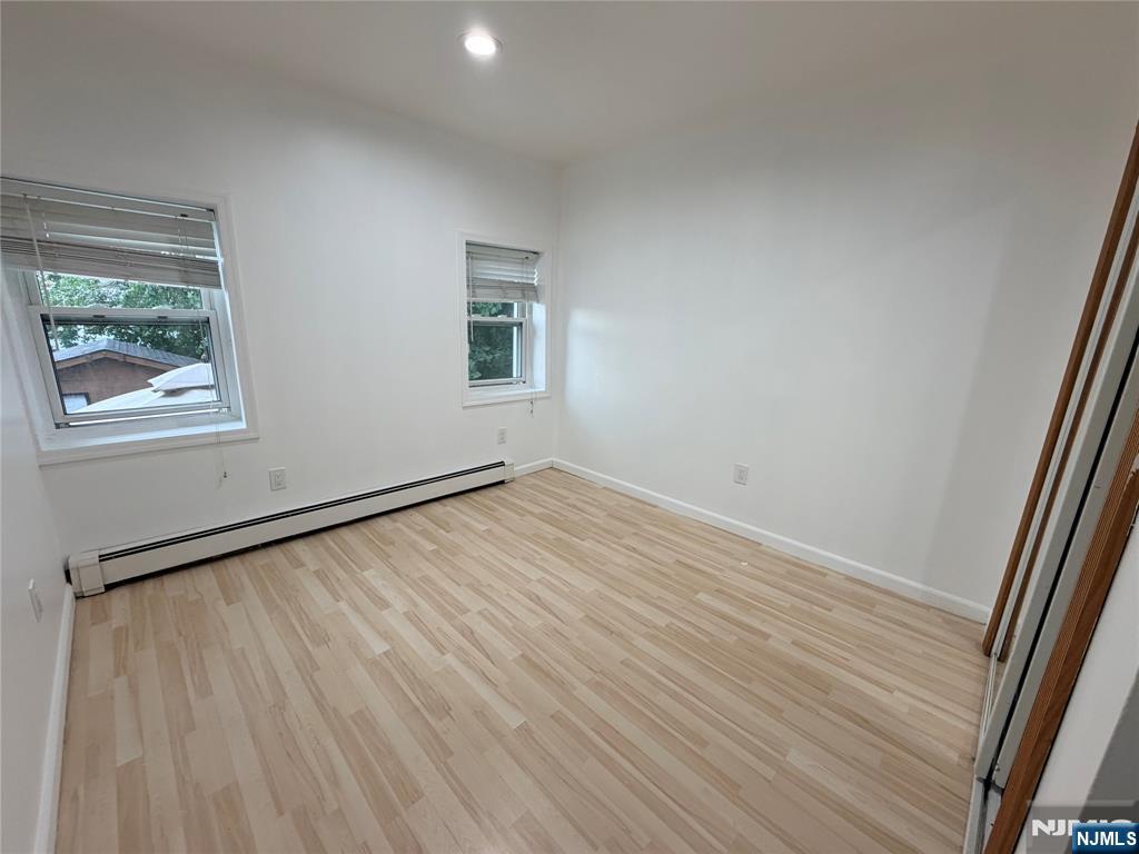 165 Macarthur Avenue 1 - Photo 5