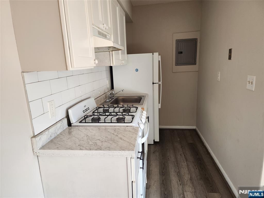 63 E Main Street 12 - Photo 4