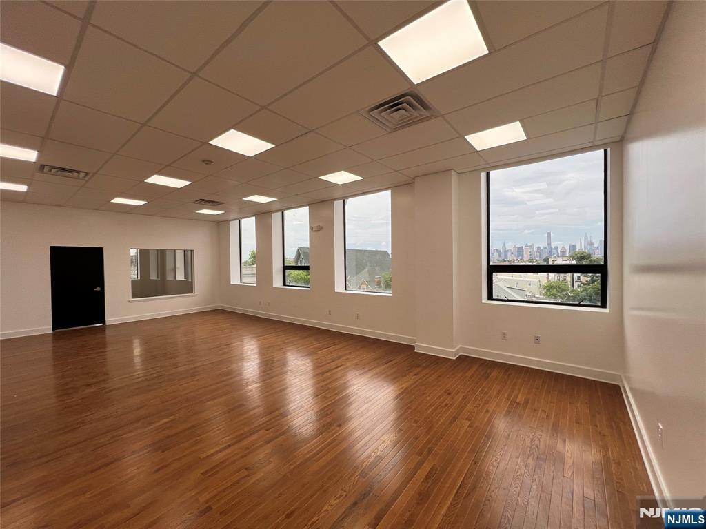 407 39th 502 - Photo 2