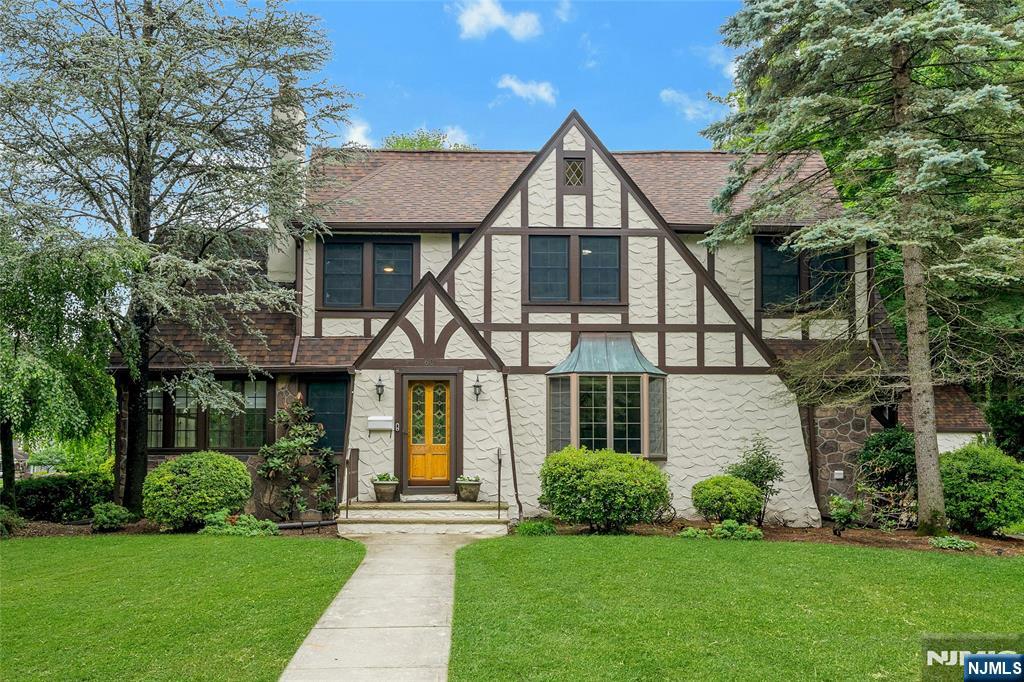 60 Chestnut Street - Photo 1