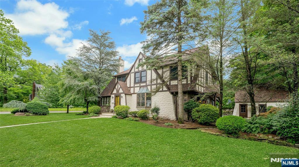 60 Chestnut Street - Photo 3