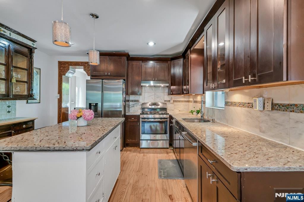112 9th Avenue - Photo 5