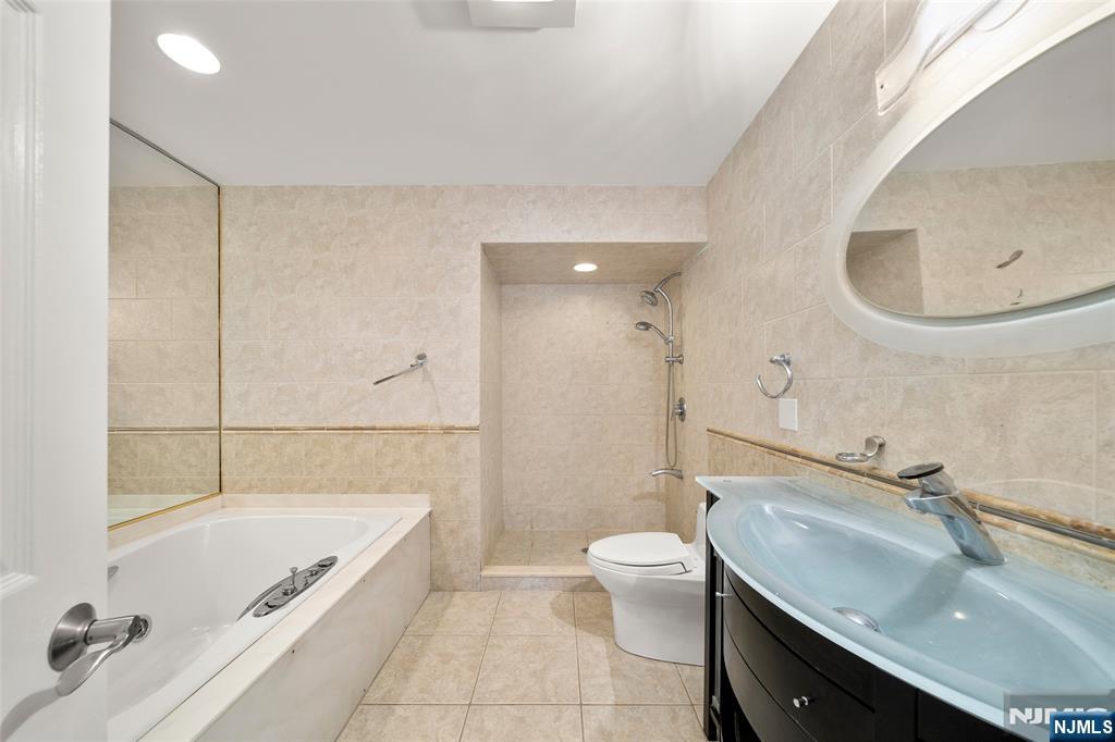 300 Gorge Road #1
