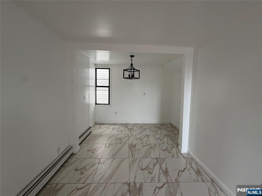 25 Oak Street 3 - Photo 3