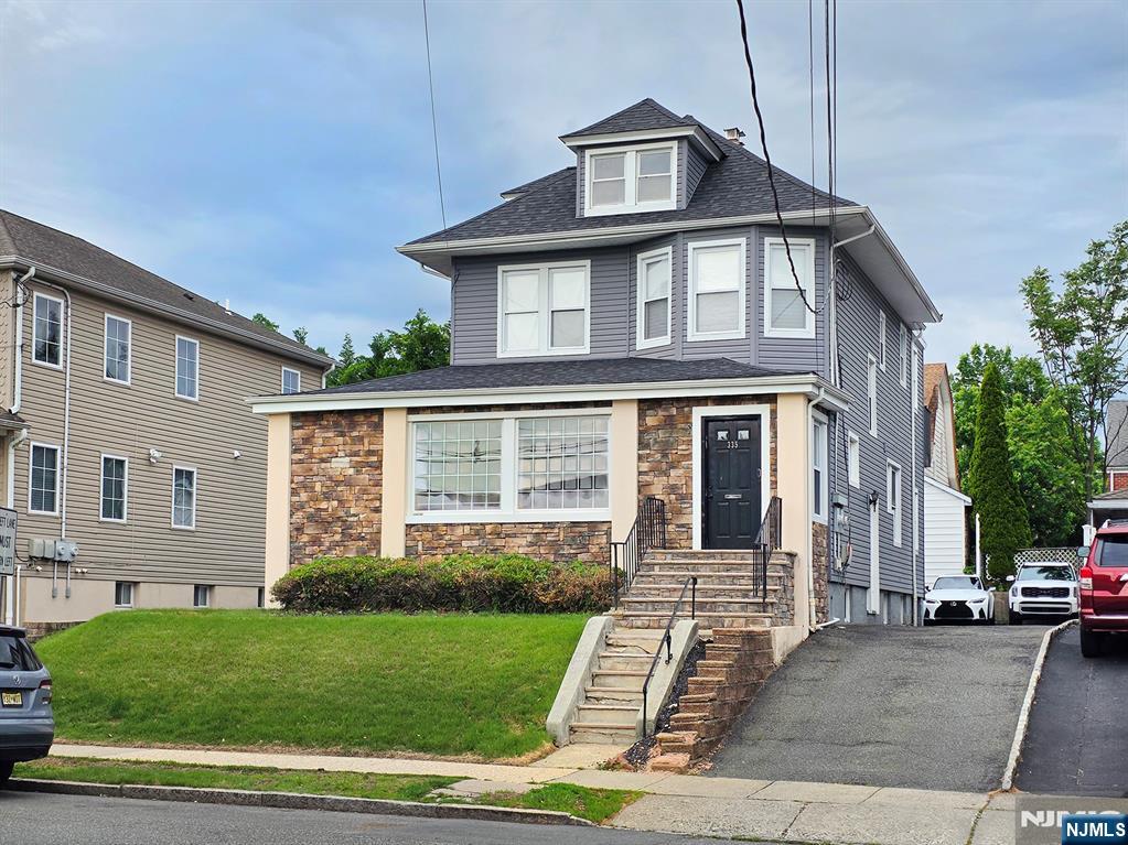 335 Union Avenue - Photo 2