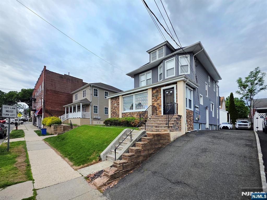 335 Union Avenue - Photo 3