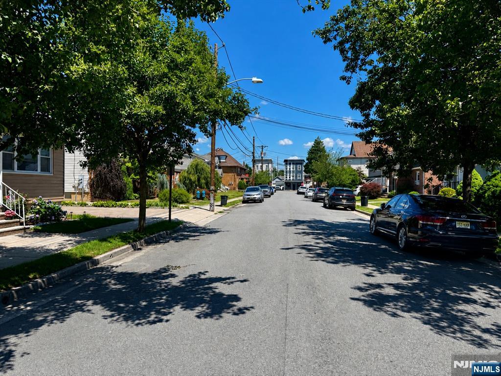 105 Bergen St, Garfield, NJ 07026